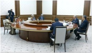 Hon’ble External Affairs Minister Smt. Sushma Swaraj meeting with Hon’ble President of Uzbekistan Mr. Shavkat Miromonovich Mirziyoyev, on 5 Aug.2018.