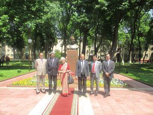 02 May, 2016 Ms. Sujata Mehta, Secretary, Ministry of External Affairs, H.E. Mr Vinod Kumar, Ambassador of India with other members of delegation